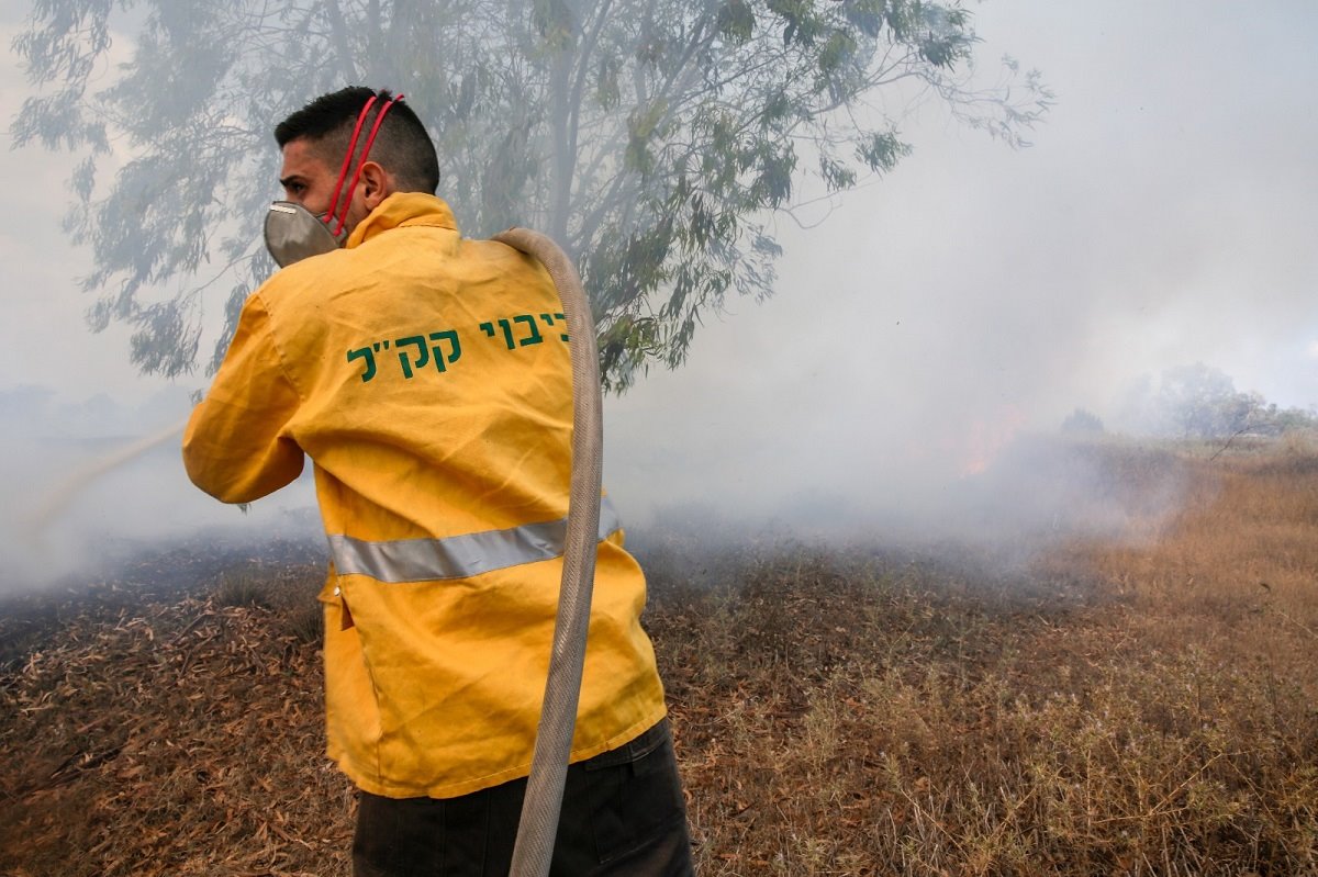 נלחמים בשריפות יהודה פרץ קק"ל