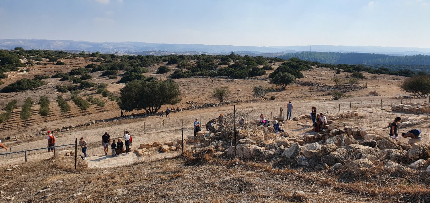 הגבעה ונוף עוצר נשימה