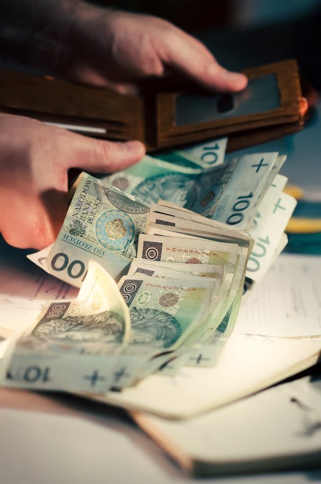 קרדיט-Photo by Jakub Żerdzicki on Unsplash