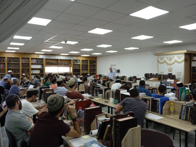 יח״צ