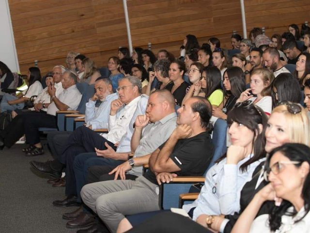 יח״צ