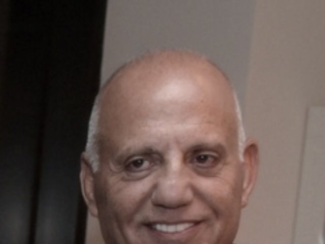 יחצ