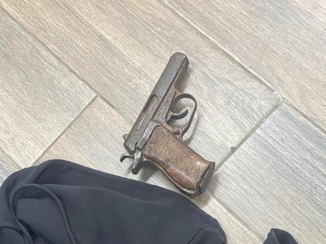 האקדח איתו ניסה לשדוד