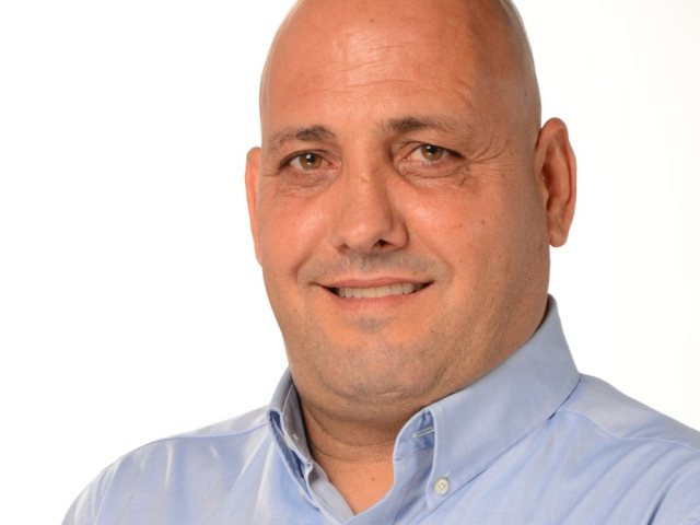 יחצ