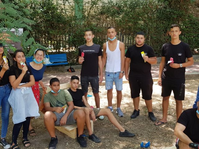 יח״צ