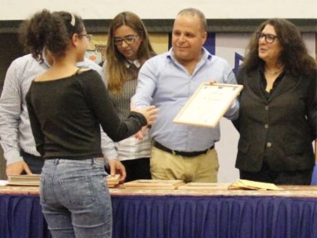 יחצ